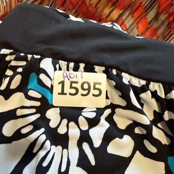 Apt. 9 Black and Blue Patterned Dress - Picture 6 of 6